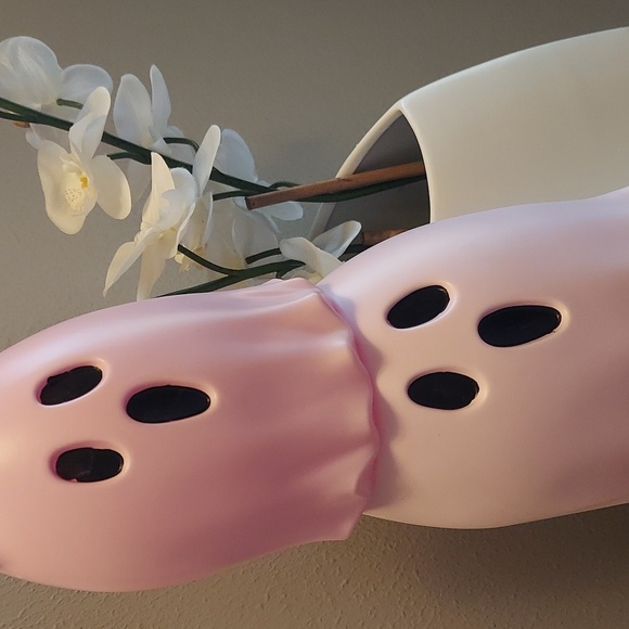 Halloween Pink and White Stacking Ghosts Home Decor - Picture 2 of 7